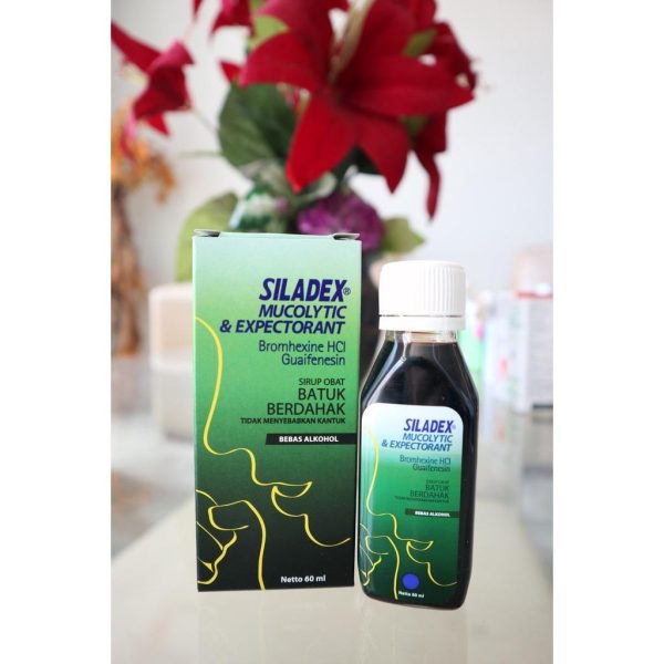 SILADEX MUCOLYTIC  EXPECTORANT SIRUP OBAT BATUK BERDAHAK ISI 60 ML